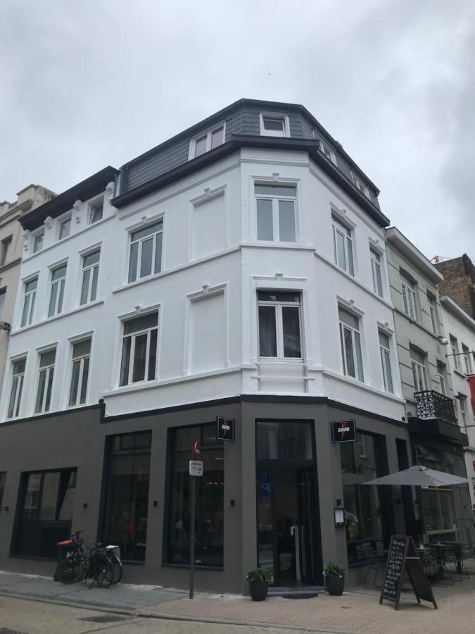 Etage 2 - Appartement In Centrum, 300M Van Zee En Gratis Parking Остенде Экстерьер фото