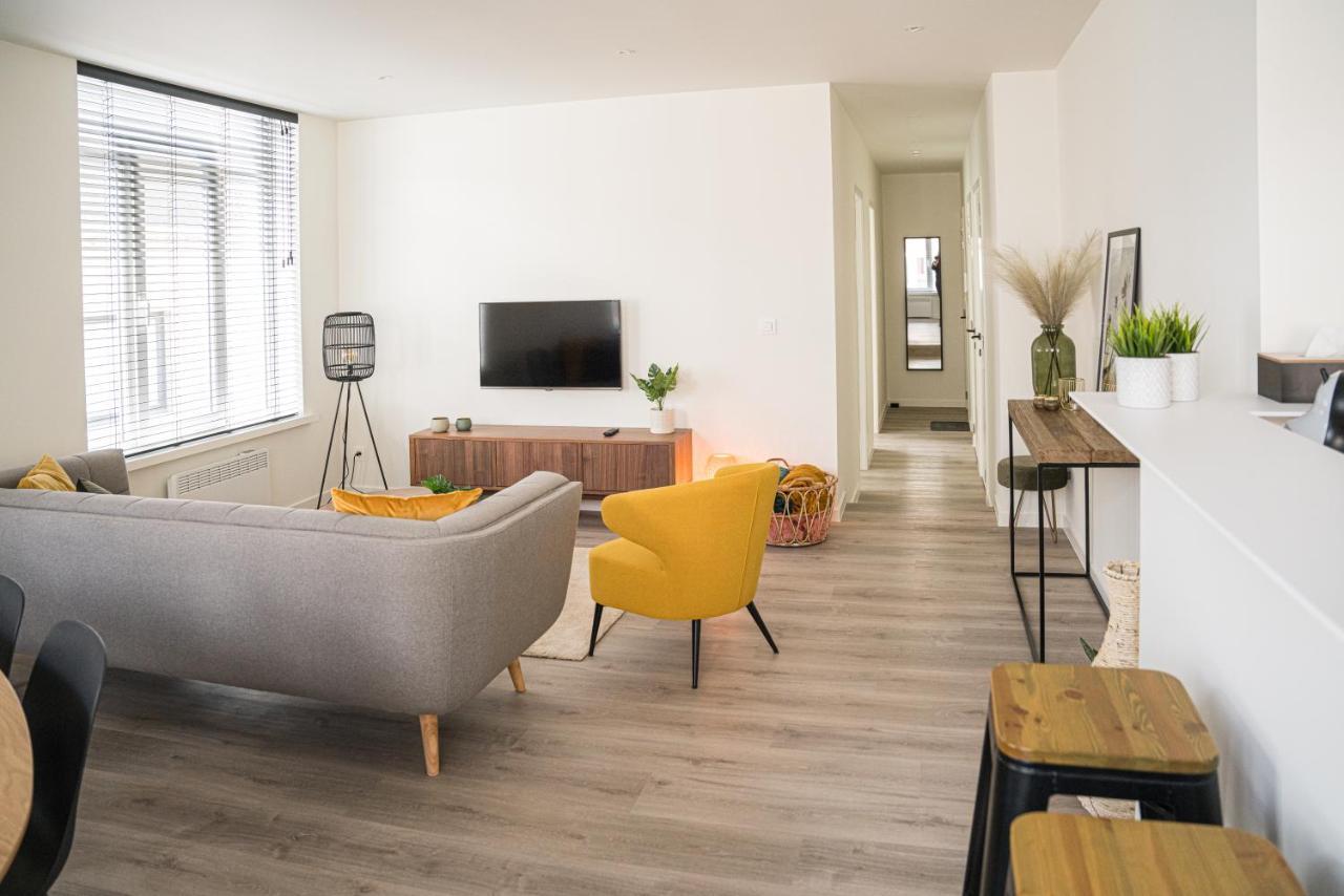 Etage 2 - Appartement In Centrum, 300M Van Zee En Gratis Parking Остенде Экстерьер фото