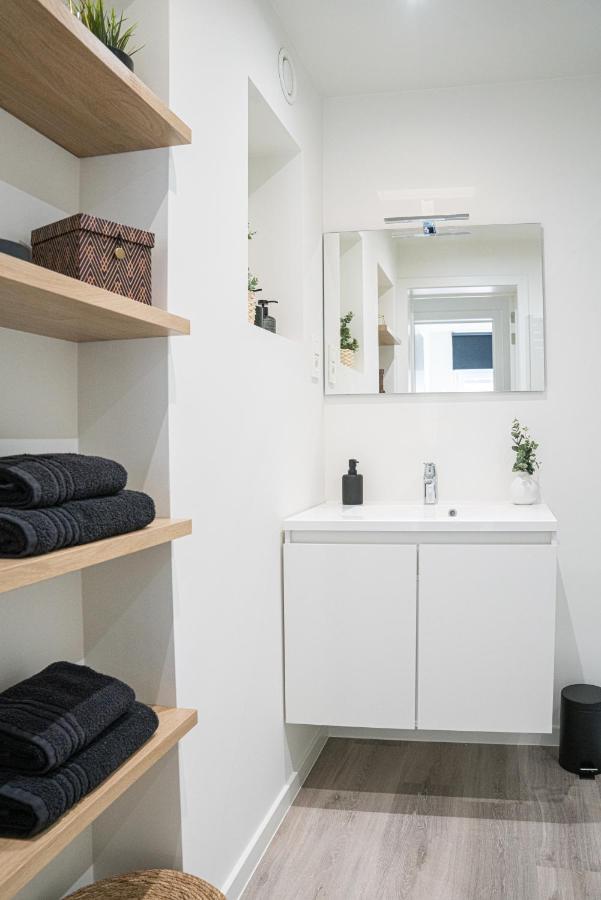 Etage 2 - Appartement In Centrum, 300M Van Zee En Gratis Parking Остенде Экстерьер фото